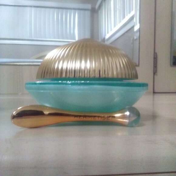 HERMETISE YUBARI KING AGE DEFYING CREAM - 2.38 fl oz / 70 ml - BRAND NEW- SEALED - Picture 3 of 11